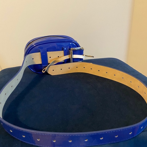 Steve Madden Belt Bag - Picture 4 of 4